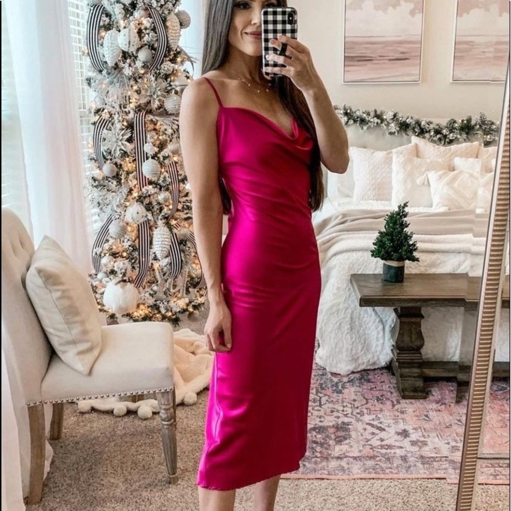 BUDDY LOVE - TRACY MIDI SLIP DRESS - HOT PINK